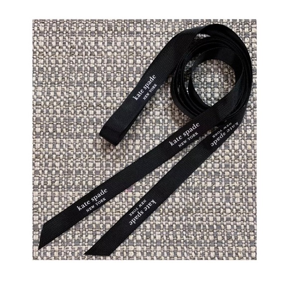 New Kate Spade 1 Medium Gift Box/1 Sticker/2 Tissues/1 Ribbon/1 Card/1 Envelope - Picture 5 of 7